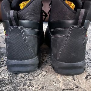 CATERPILLAR STEEL TOE WORK BOOT / WORN ONCE EXCELLENT CONDITION SOLD WITH BOX